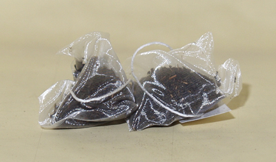 お茶のナカヤマ　国産紅茶のティーパックです。なかなか素材の良いパックですよ。